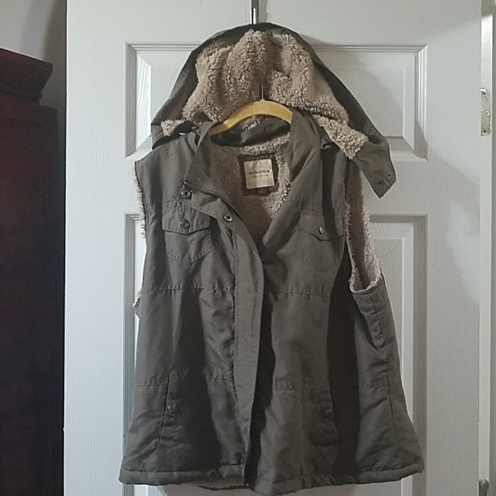 Sherpa insulated fur Utility Vest with hood